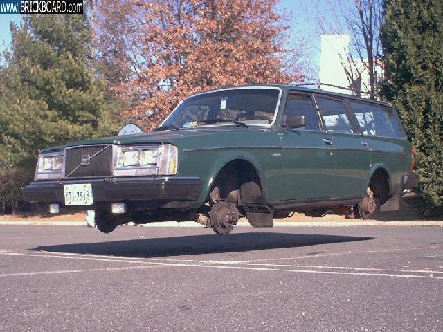 Volvo -- Flying Volvo
